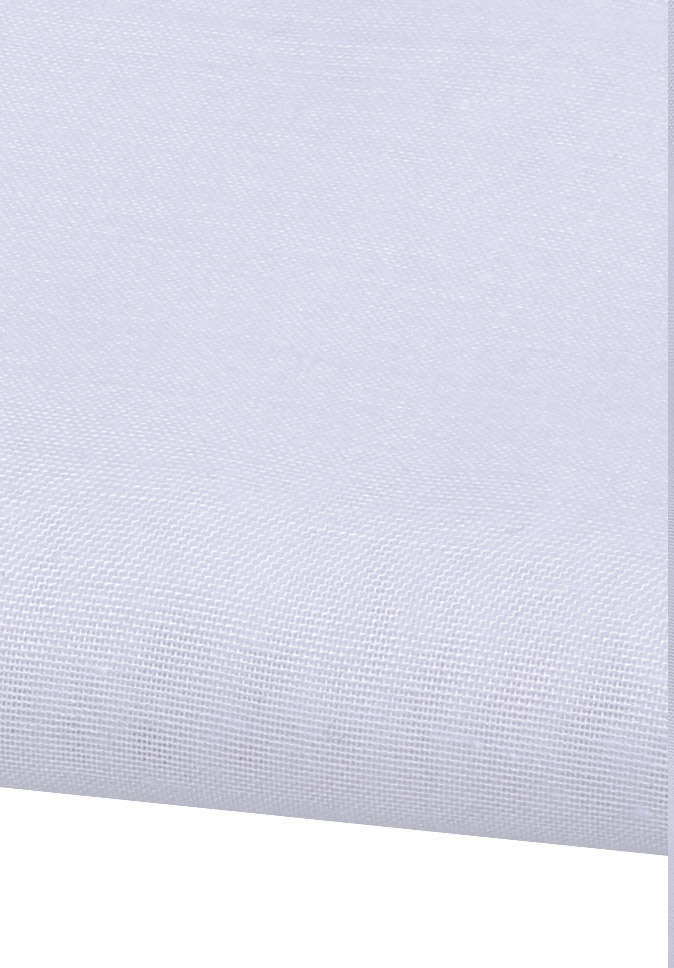 Reiner Polyester mit feiner Textur, weichem Griff und guter Durchlässigkeit, schlicht gewebter, transparenter Vorhangstoff