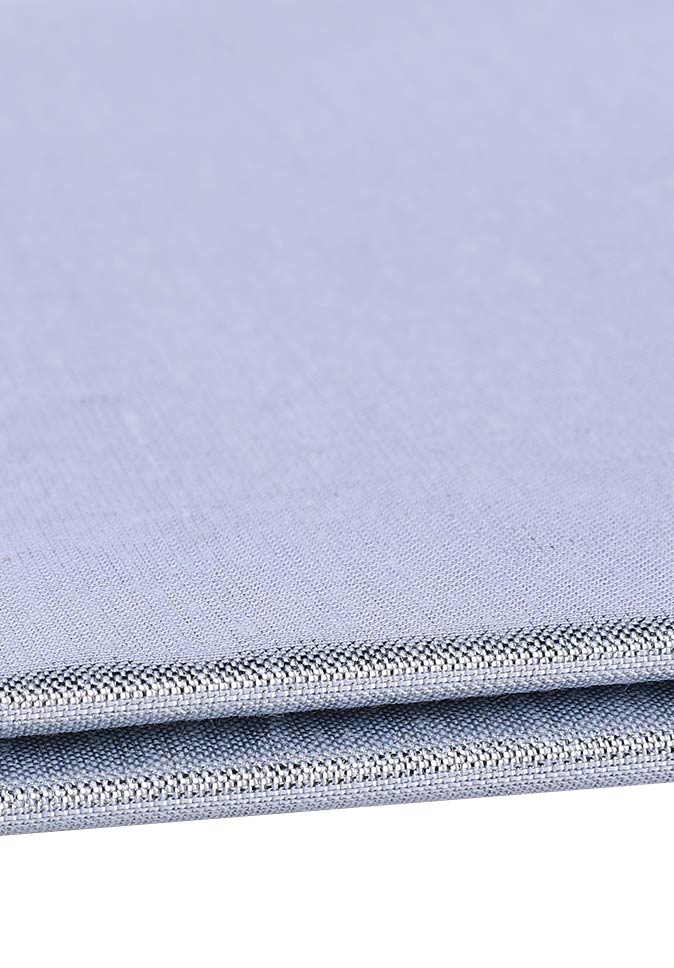 Reines Polyester, gewebter Satin, silberne Seide, glatter und zarter Fenster-Vorhangstoff